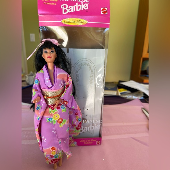 Barbie Dolls of the World Collection-Japanese Barbie - Picture 1 of 5